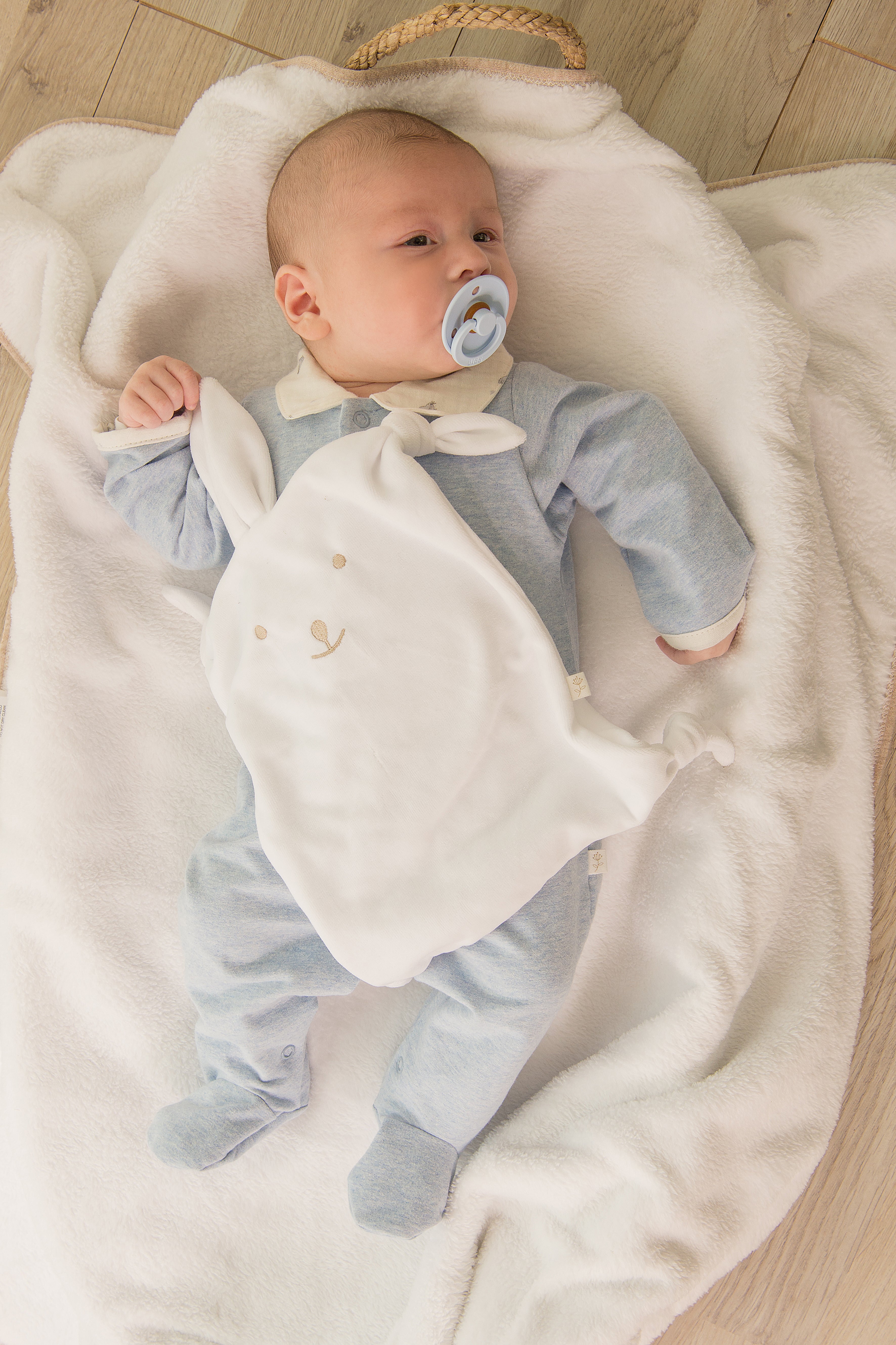 Doudou little rabbit