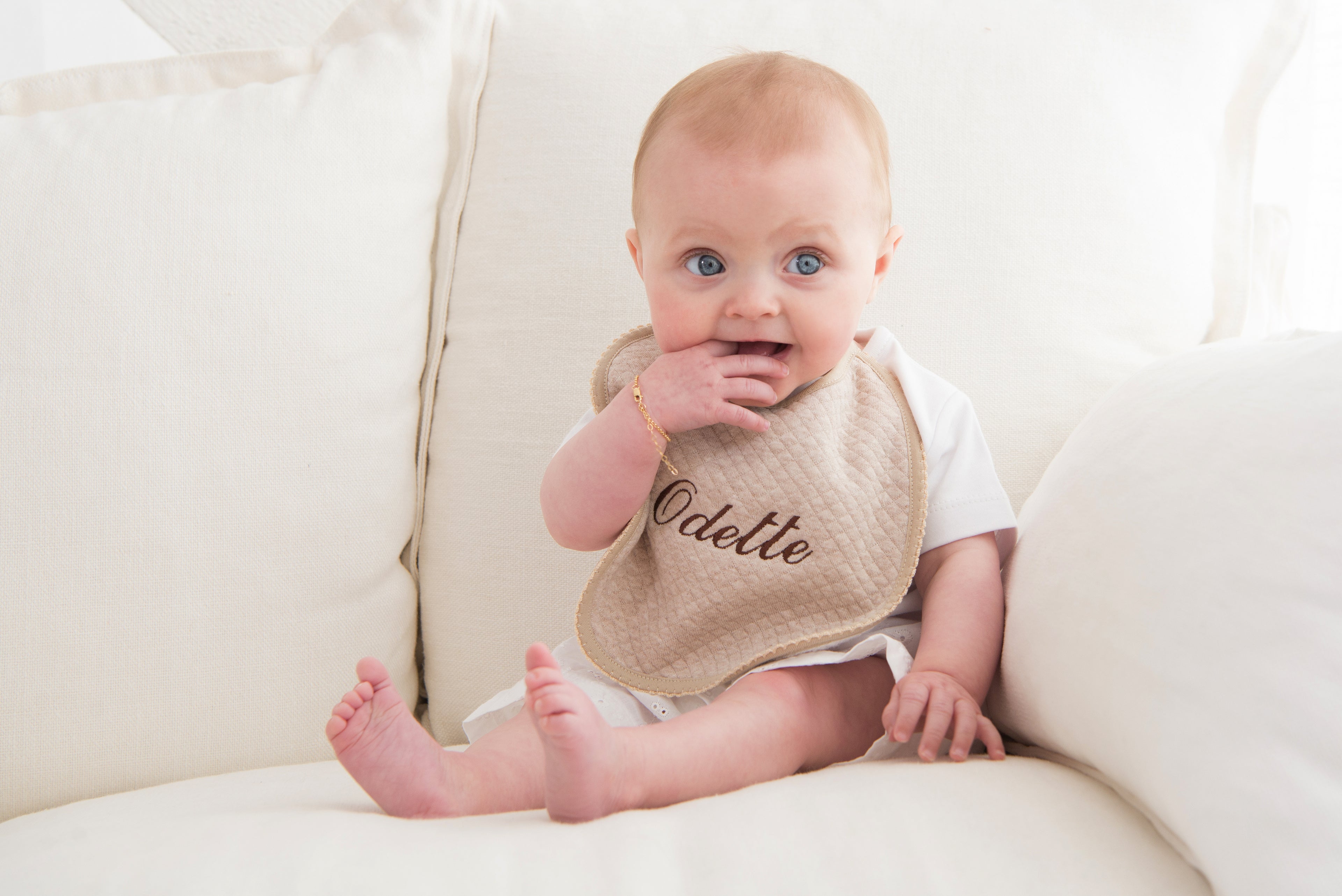 Slabbetje Odette beige
